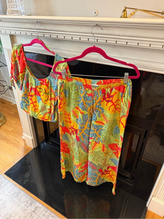 Christian Siriano Pants - Christian Siriano Bright Tropical Print Set
